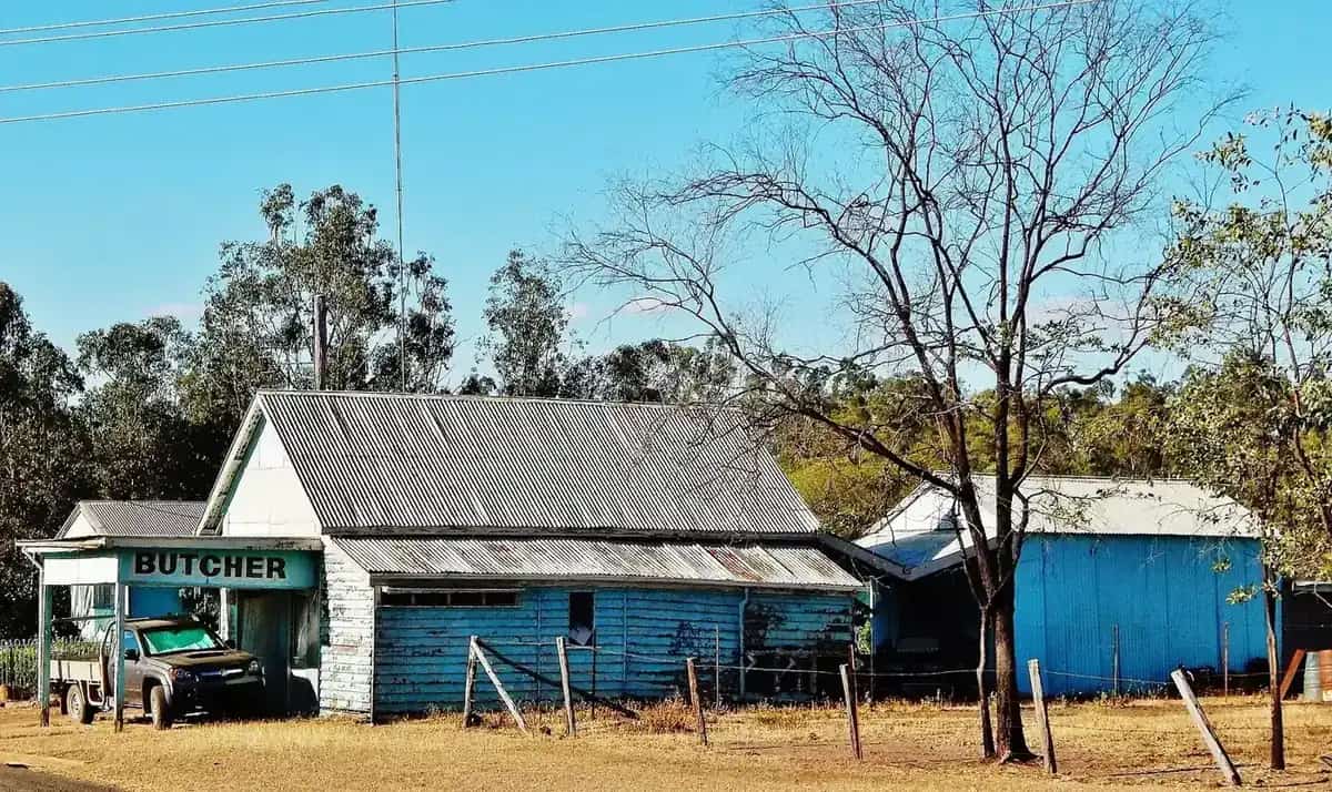 An old shopfront in Duaringa