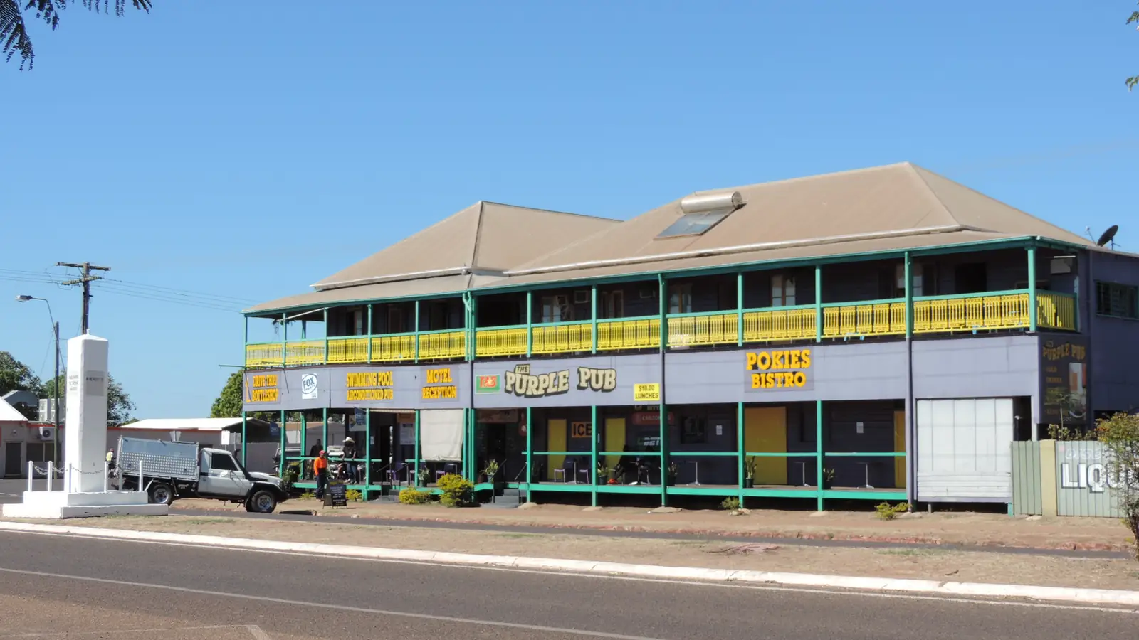 The Purple Pub (National Hotel) in Normanton