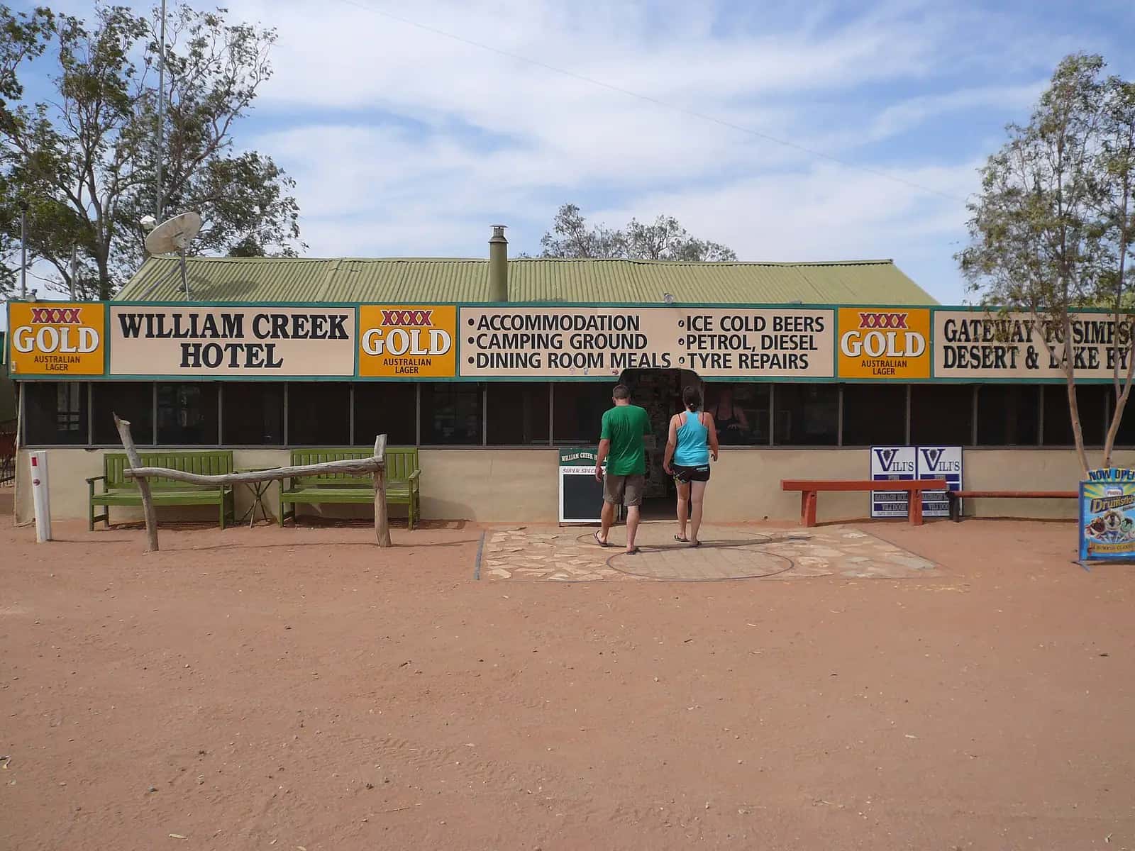The William Creek Hotel on the Oodnadatta Track
